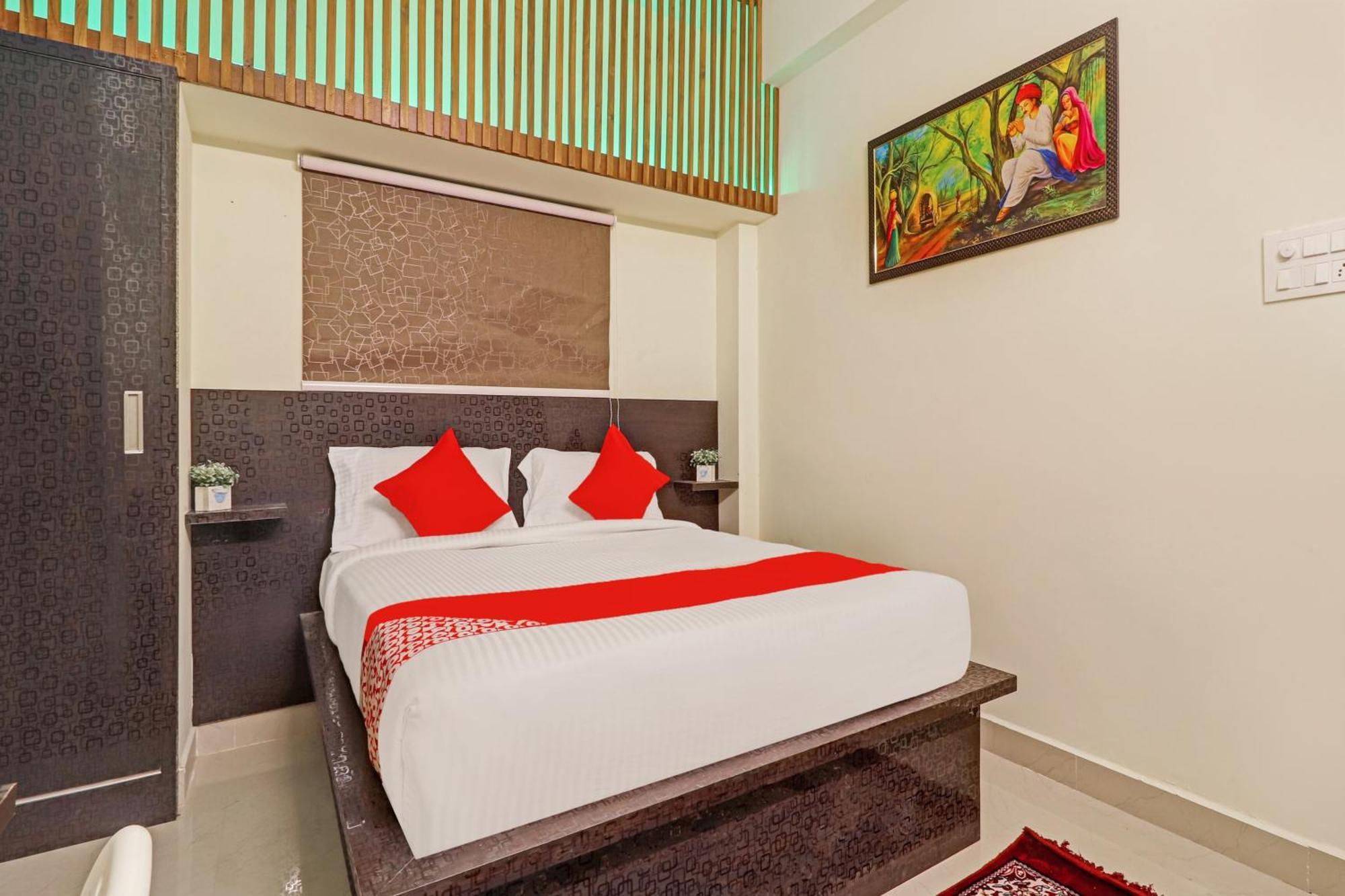 Super Hotel O Dsr Inn Near Nexus Hyderabad Eksteriør billede