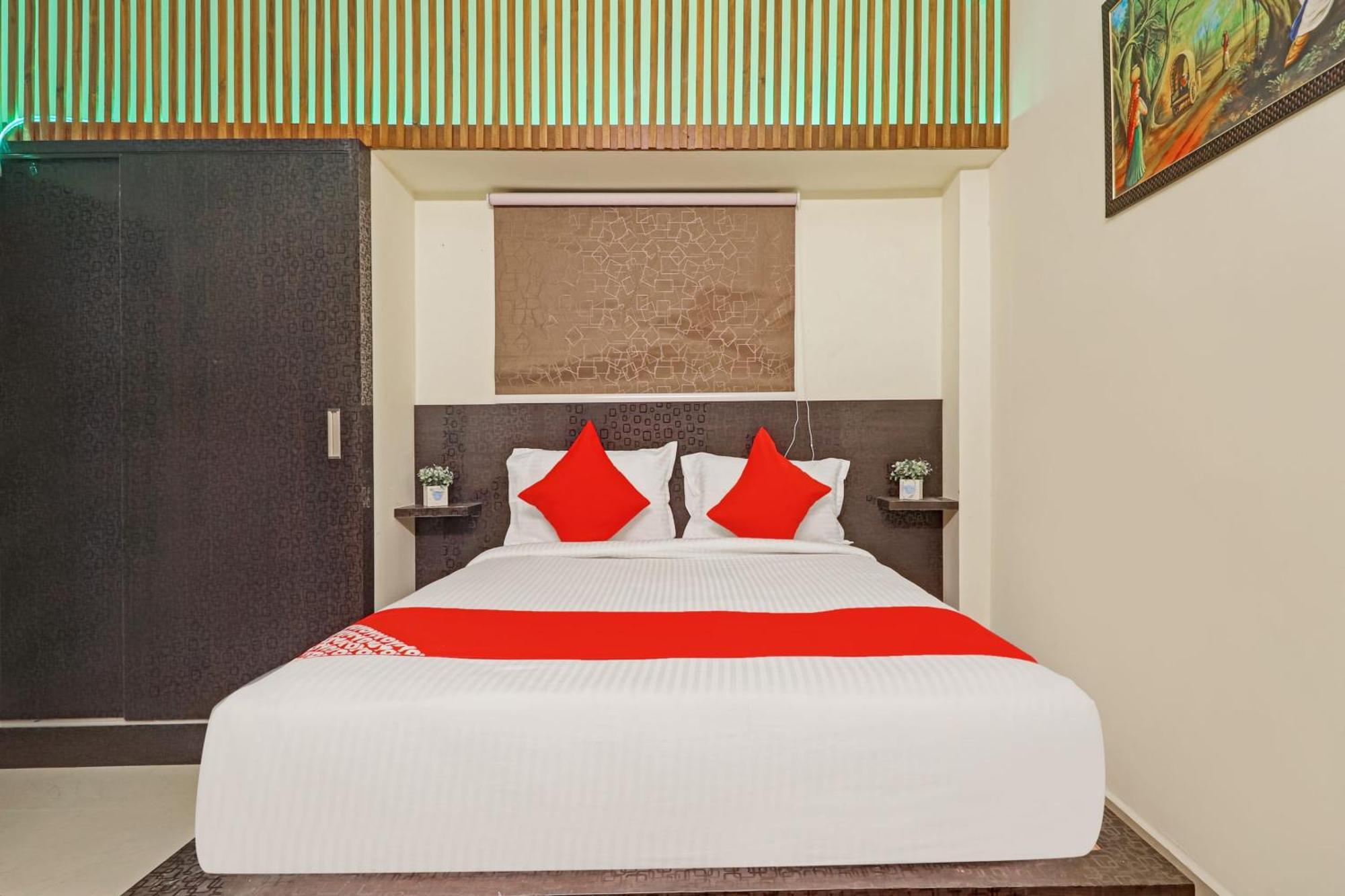 Super Hotel O Dsr Inn Near Nexus Hyderabad Eksteriør billede