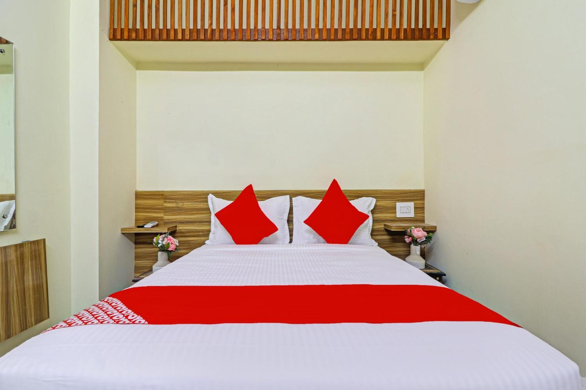Super Hotel O Dsr Inn Near Nexus Hyderabad Eksteriør billede