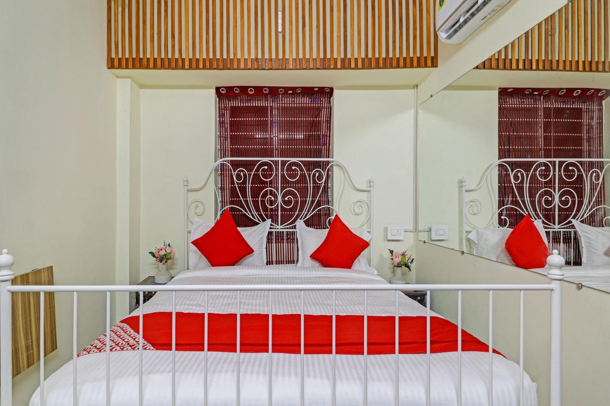 Super Hotel O Dsr Inn Near Nexus Hyderabad Eksteriør billede