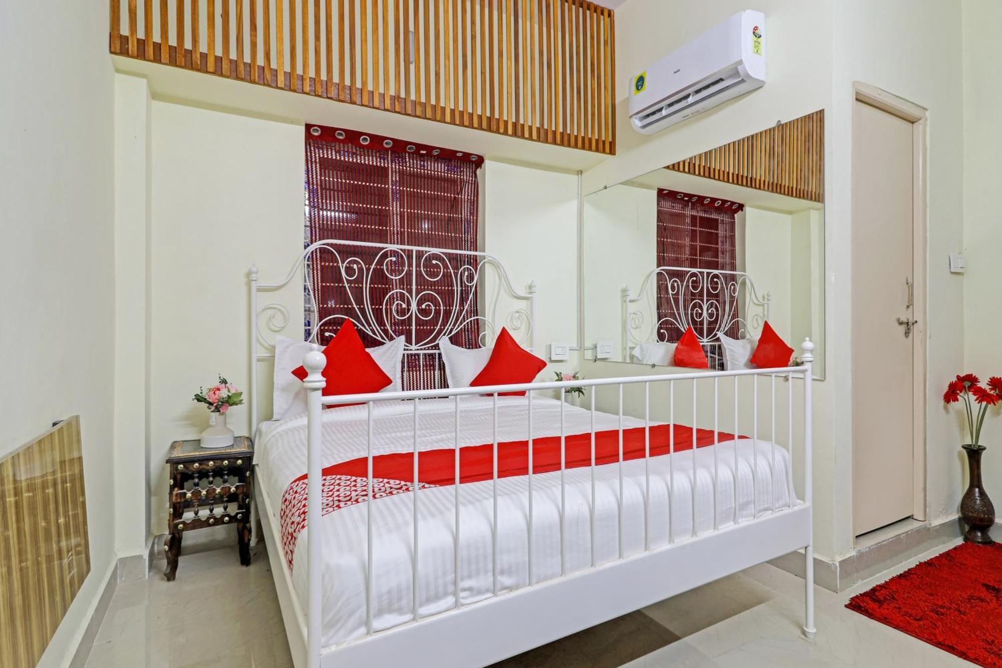 Super Hotel O Dsr Inn Near Nexus Hyderabad Eksteriør billede